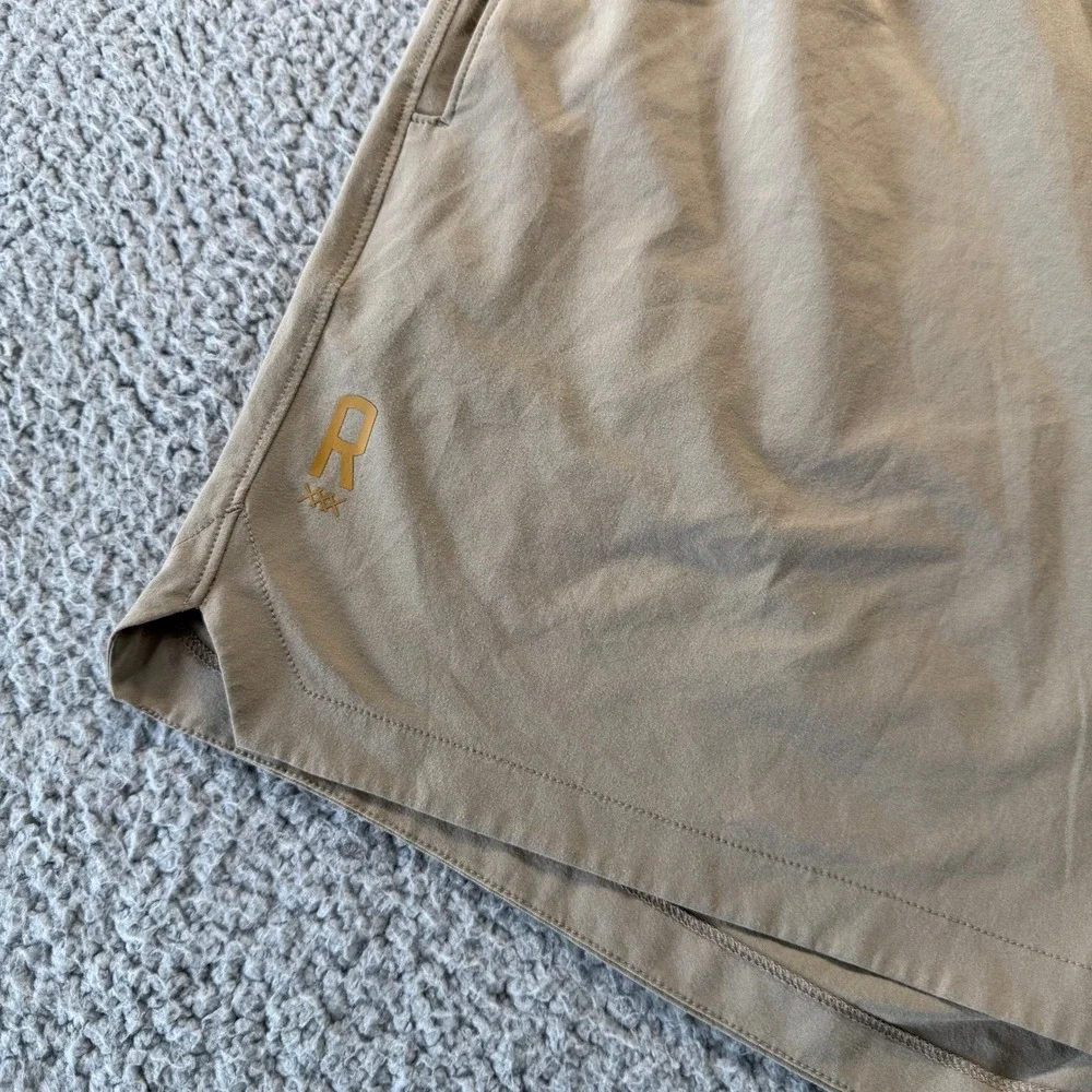 Rhone Mako Athletic Training Shorts Mens XL Tan Khaki 5.5‎ Inch Inseam 101719